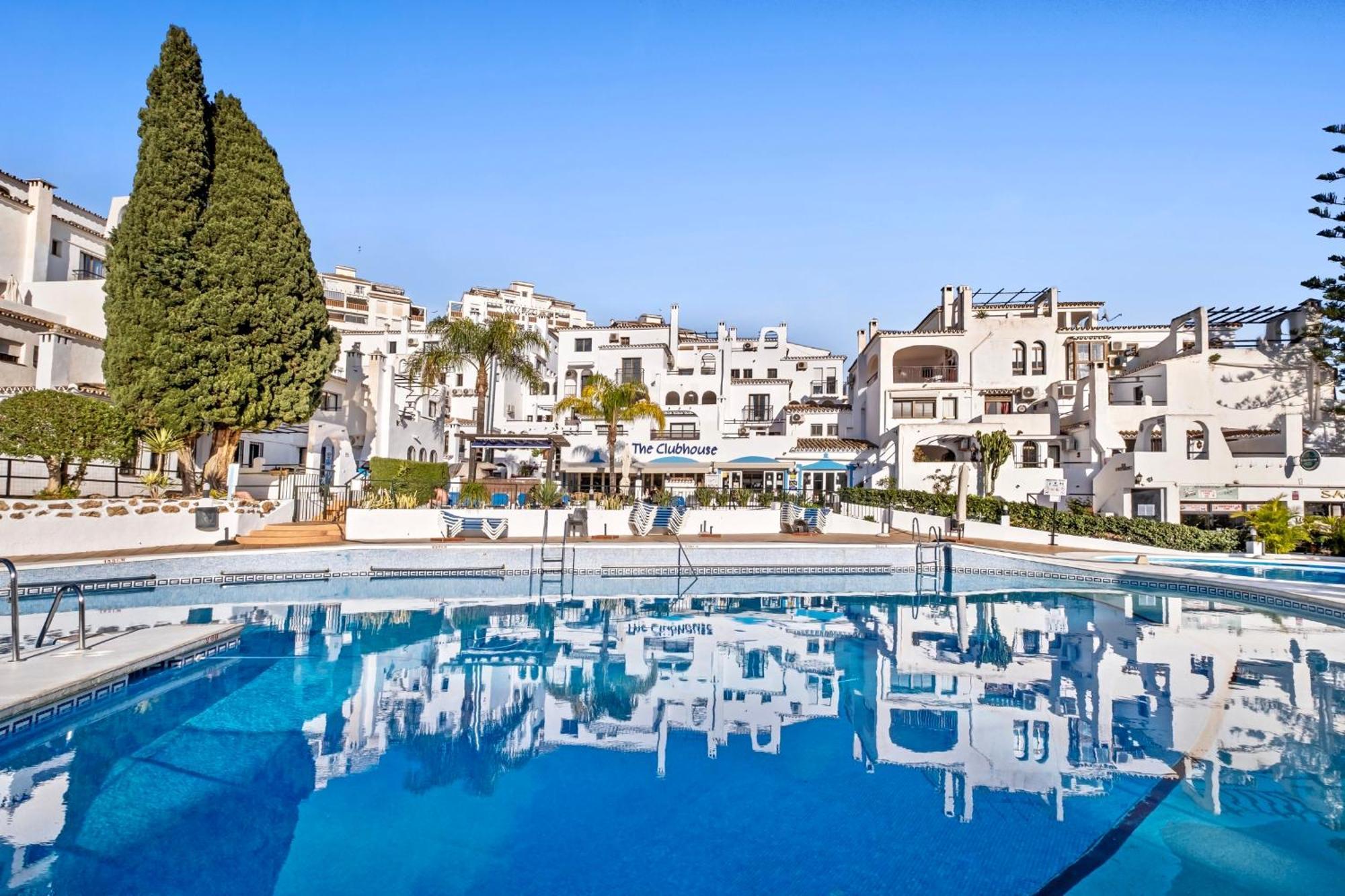 Pueblo Evita Holiday Benalmádena Exterior foto